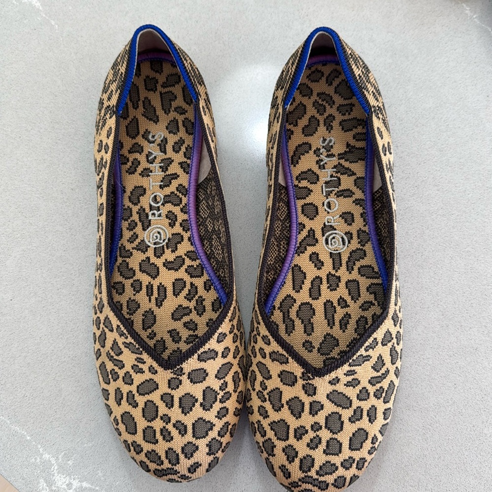 Rothy’s The Flat in cheetah print size 11. Very good used condition.